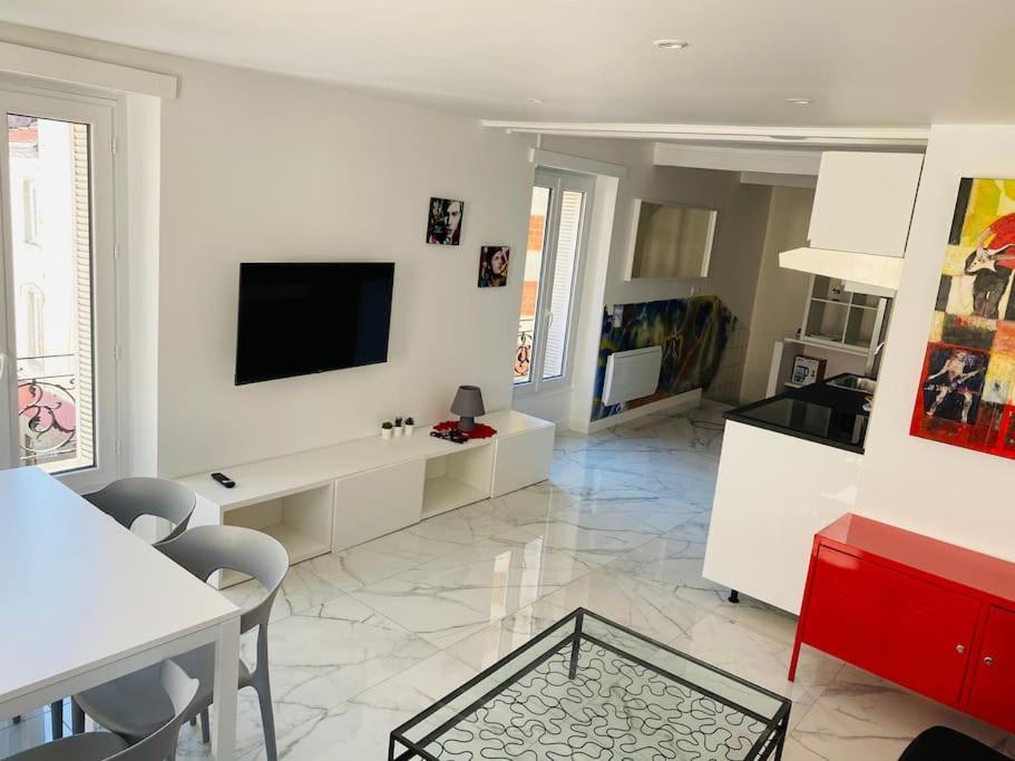 New Duplex Centre Avec Terrasse Et Parking Apartment Clermont-Ferrand